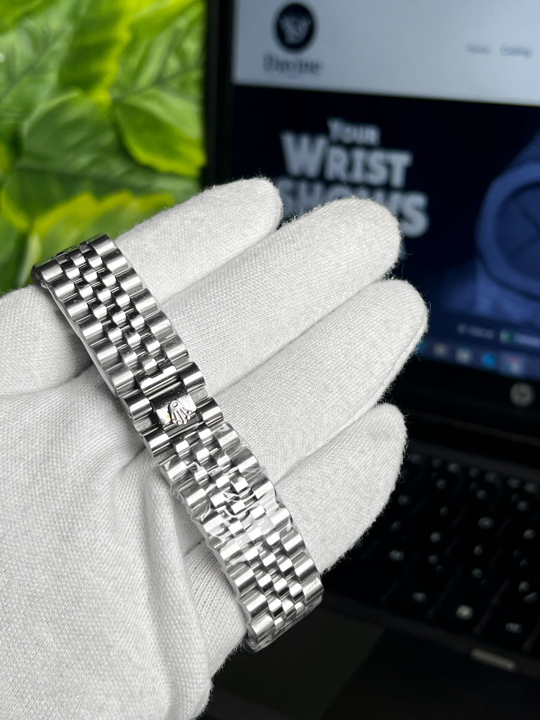 Rolex GMT-Master II Pepsi Bezel Edition (Blue/Red) with Jubilee Chain